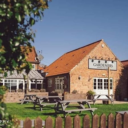 The Gardeners Country Inn Goxhill  Exteriör bild