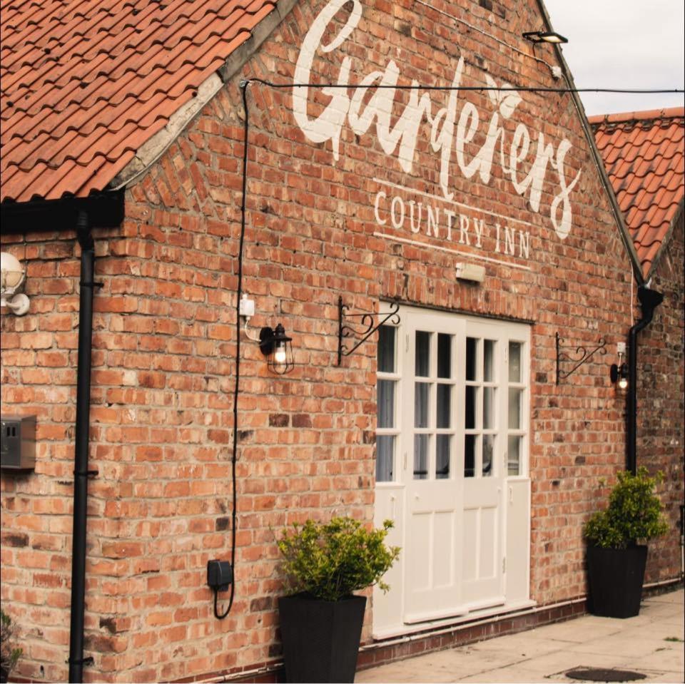 The Gardeners Country Inn Goxhill  Exteriör bild